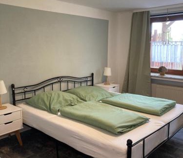 Grebendorf Appartement | Ferienwohnung Mira