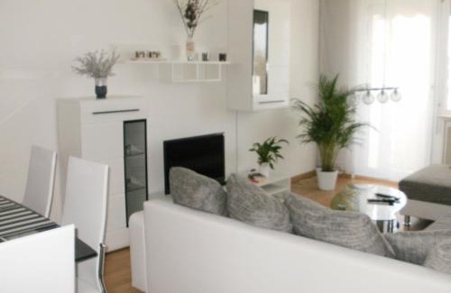 Zwenkau Appartement | Ferienwohnung mit Balkon