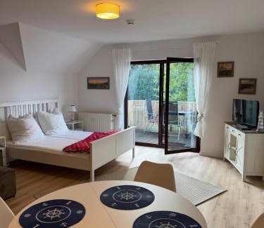 Gustow Appartement | Ferienwohnung mit Balkon FeWo 11 Gustow