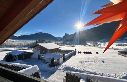 Unterammergau Appartement | Ferienwohnung mit Bergblick