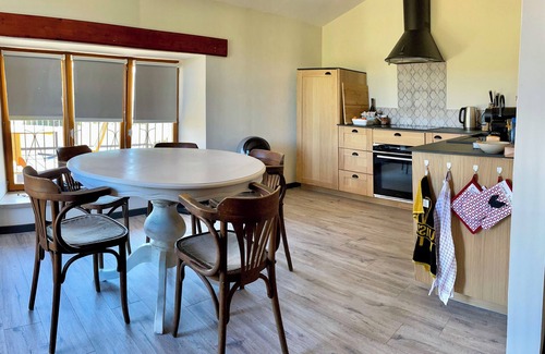 Marsaz Appartement | Ferienwohnung mit Beheizten Pool bis 5 Personen