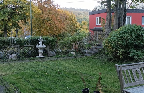 Obere Kyll Appartement | Ferienwohnung mit Blick ins Grüne und Extravaganter Einrichtung