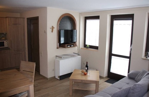 Mitterfirmiansreut Appartement | Appartement avec terrasse privée et barbecue et sauna dans la maison