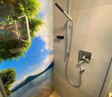 Oy Appartement | Ferienwohnung mit eigenem Garten und Bergblick