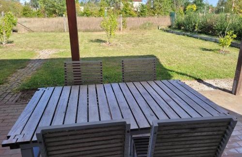 Milmersdorf Appartement | Ferienwohnung mit Garten - 10 Minuten von Templin