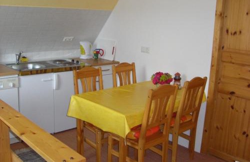 Zweedorf Appartement | Ferienwohnung mit Garten in Zweedorf
