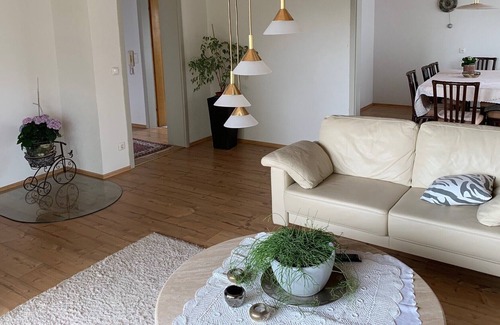 Alfdorf Appartement | Ferienwohnung mit Großer Terrasse und Garten zu Vermieten