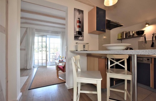 Rerik Appartement | Ferienwohnung mit Meerblick, Balkon und Kamin OFC 06 - Nr. 3 Ferienwohnung mit Meerblick, Balkon und