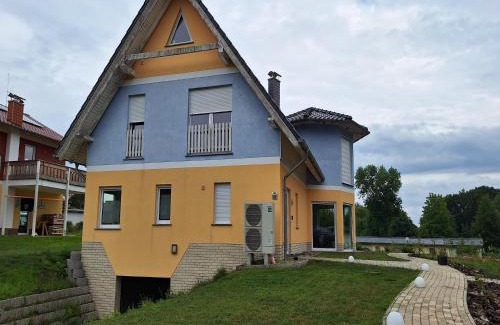Klein Labenz Appartement | Ferienwohnung mit Seeblick am Groß Labenzer See
