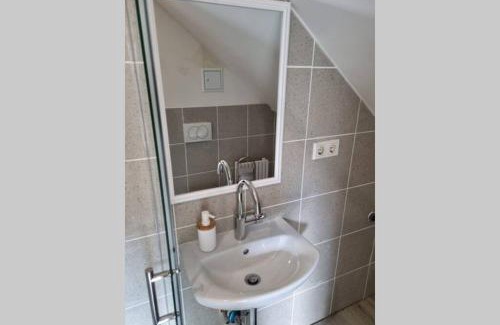 Ahnatal-Weimar Appartement | Ferienwohnung/Monteurwohnung Alte Garage