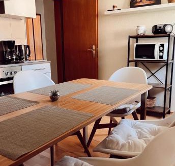 Oberfell Appartement | Ferienwohnung Moselflair mit direktem Blick auf die Mosel und Weinberge
