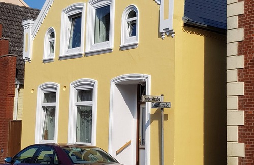 Toenning Appartement | Ferienwohnung "muschelkästchen OG" in Tönning für 2-3 Personen
