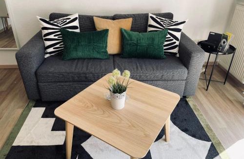 Gustow Appartement | Ferienwohnung-Nils-Holgerson-mit-Balkon-zwischen-Strand-Wald-Wiese-im-Suedosten-der-Insel-Ruegen