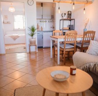Zudar Appartement | Ferienwohnung Nr 4 Boddenblick Kanu Natur Rügen