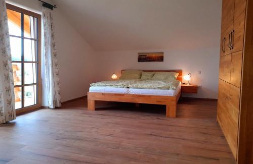 Palling Appartement | Ferienwohnung Obstgarten