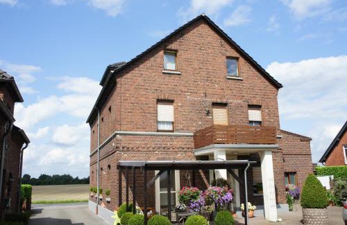 Traar Appartement | Ferienwohnung Pöttershof