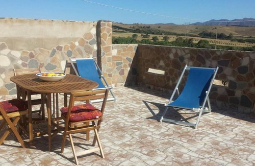 Gonnesa Appartement | Ferienwohnung Panorama, Wohlfühloase Auszeit