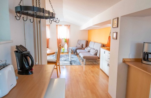 Prohn Appartement | Ferienwohnung - Pension Zur Kurve