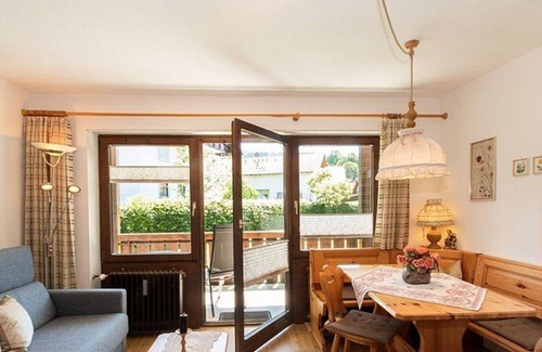 Nesselwang Appartement | Ferienwohnung Promenadenweg Nesselwang - Gut Ausgestattete Fewo für 3 Pers. mit Balkon (PW 12
