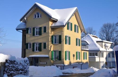 Wolfhalden Appartement | Ferienwohnung Rätia