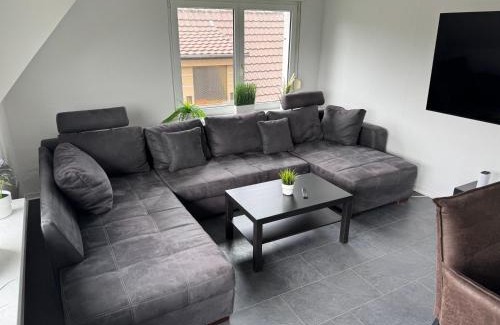 Oberdorla Appartement | Ferienwohnung Reinsdorf