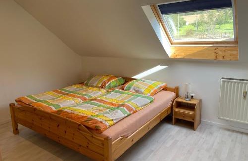 Melsungen Appartement | Ferienwohnung „Riedforst“