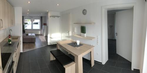 Rinteln Appartement | Ferienwohnung Rinteln - 4 Sterne - Im Kleinen Löök - 55 qm - 2 x TV - Terrasse - max 2 Erw und 1 Kind - Barrierearm TOP