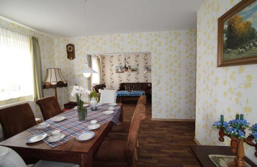 Rhauderfehn Appartement | Ferienwohnung Rossbach, 95061