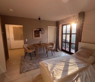 Regensburg Appartement | Ferienwohnung RUNWAY in Regensburg