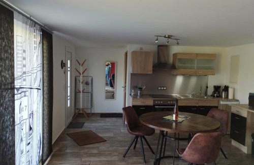 Hilbringen Appartement | Ferienwohnung Saarwiesen