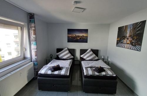 Schloß Neuhaus Appartement | Ferienwohnung Sandra