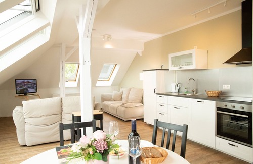 Guestrow Appartement | Ferienwohnung "schlossblick" im Hotel am Schlosspark