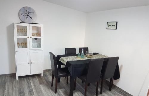 Angermuende Appartement | Ferienwohnung Schmenkel