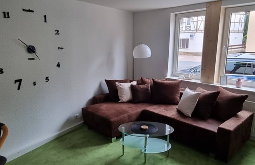 Diemelstadt Appartement | Ferienwohnung Simon Platz für bis zu 4 Personen. Haustierfreundlich!