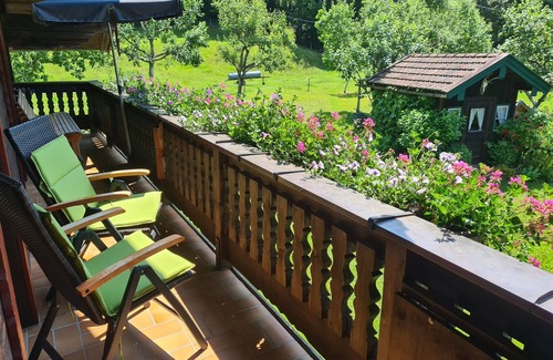 Aschau im Chiemgau Appartement | Ferienwohnung "Sommerflieder" 45 qm mit extra Schlafzimmer und Balkon