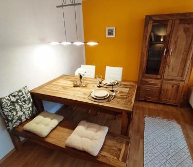 Freilassing Appartement | Ferienwohnung Sonnenfeld mit Gartenblick