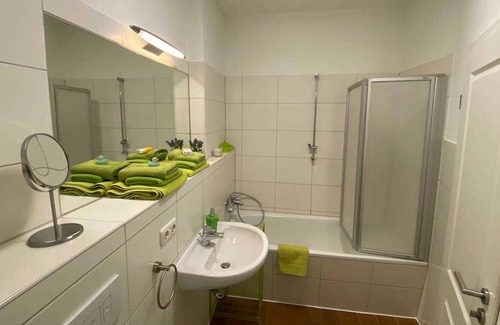 Rostock Appartement | Ferienwohnung Störtebeker - Ruhig Familienfreundlich - Fewo Störtebeker
