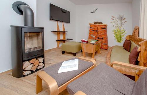 Neuendorf Appartement | Ferienwohnung Storchennest
