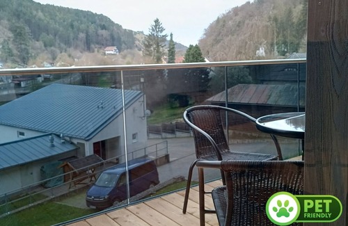 Riedenburg Appartement | Ferienwohnung Tachenstein mit Terrasse
