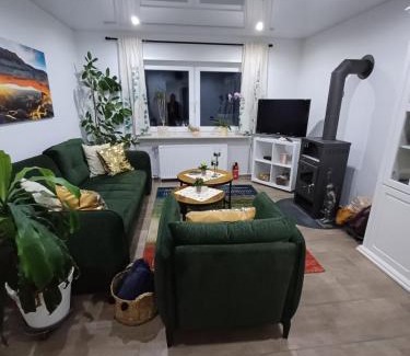 Hinterweidenthal Appartement | Ferienwohnung Unterm Rappenfels