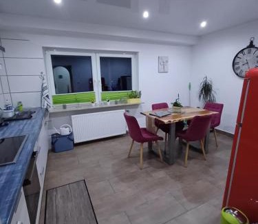 Hinterweidenthal Appartement | Ferienwohnung Unterm Rappenfels