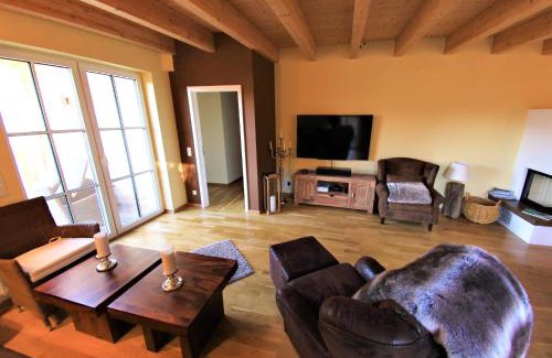 Maria Woerth Appartement | Ferienwohnung Villa Albatros In Oberdellach