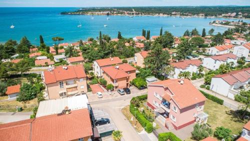 Dajla Appartement | Ferienwohnung Villa Pinta Mit Großem Garten