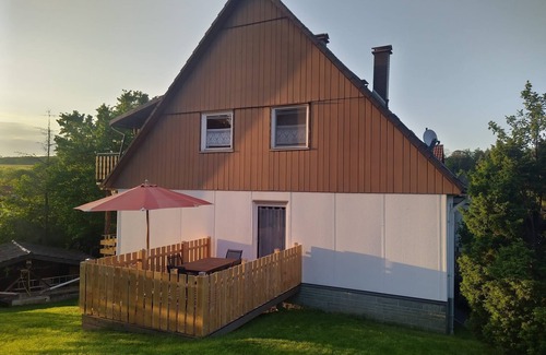 Hemfurth-Edersee Appartement | Ferienwohnung-vivienne - Fewo , mit 3 EZ, Terasse,