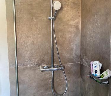 Holzheim a. Forst Appartement | Ferienwohnung Wein