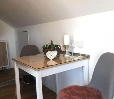 Ochsenfurt Appartement | Ferienwohnung Weinbergsblick optimale Stadtnähe