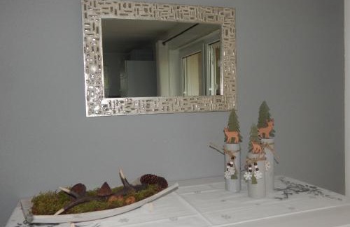 Neuenheerse Appartement | Ferienwohnung Zur Egge