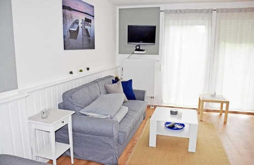 Altefaehr Appartement | Ferienwohnungen am Wald mit Strand
