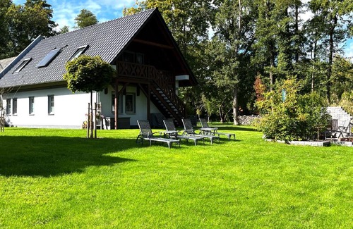 Burg-Dorf Appartement | Ferienwohnungen Ast
