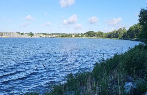 Lonvitz Appartement | Ferienwohnungen Blaues Haus, Putbus